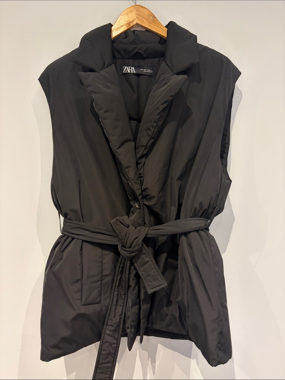ZARA Black Quilted Sleeveless Belted Vest
